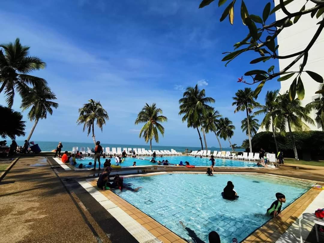Ferienwohnung Tanjung Tuan Regency Port Dickson 1 Carpark Exterior foto